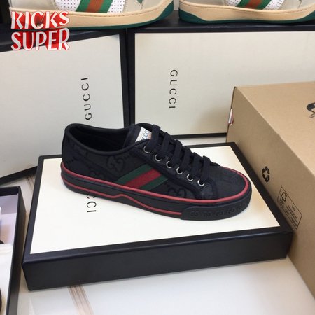 GUCCI OFF THE GRID TENNIS 1977 LOW ECONYL BLACK GG GREEN RED - GC200