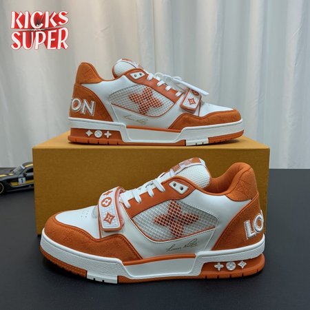 Trainer Orange