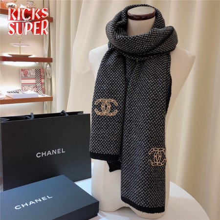chanel 100% cashmere scarf