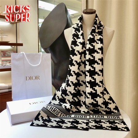 dior 30 montaigne scarfs