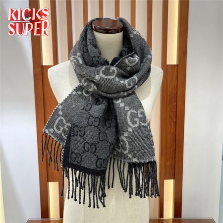 gucci GG fringed knit scarf