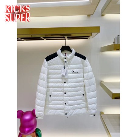 Moncler 2020 Down Jacket MC330059
