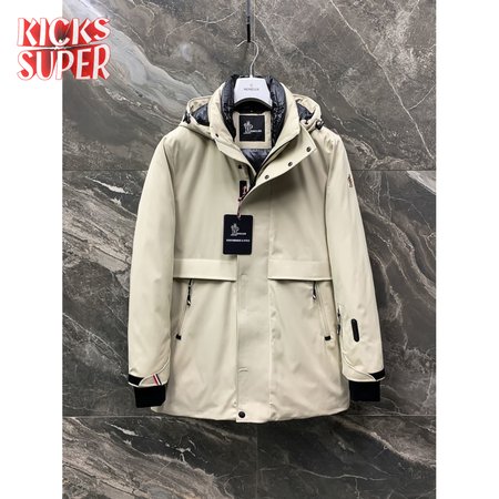 Moncler Down Jacket MC330117