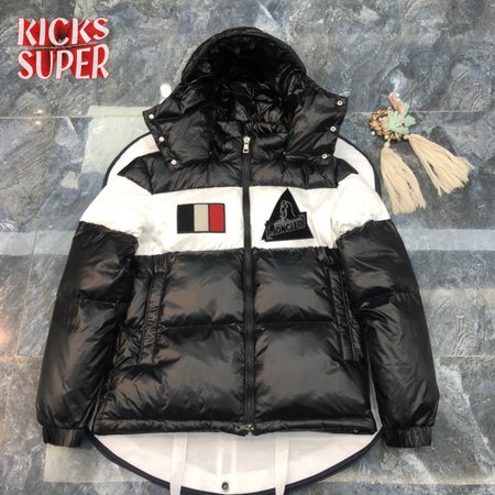 Moncler Gary Down Jacket MC330072