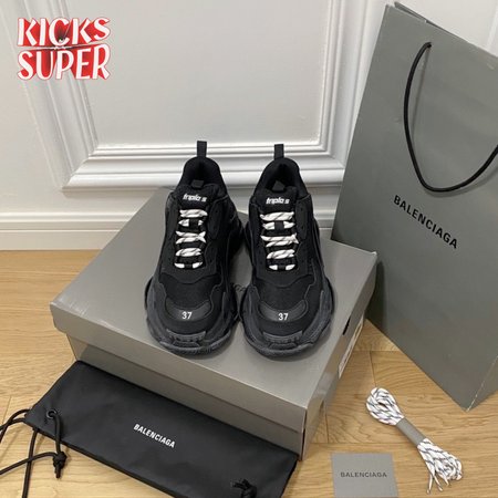 BALENCIAGA TRIPLE S SNEAKER - BB194